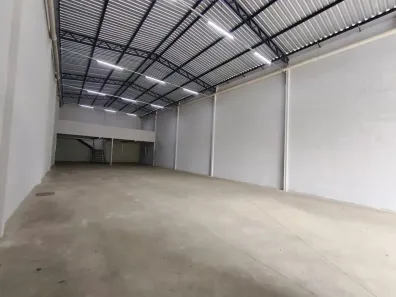 Galpão/Depósito/Armazém para alugar, 325m² no Jardim Ana Lúcia, Goiânia