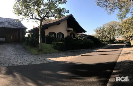 Casa de Condomínio com 3 Quartos à venda, 2000m² no Cavalhada, Porto Alegre