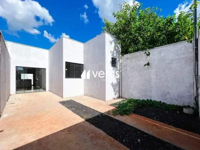 Casa com 3 Quartos à venda, 75m² no São Jorge, Uberlândia