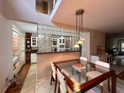 Casa com 3 Quartos à venda, 220m² no Brooklin Paulista, São Paulo