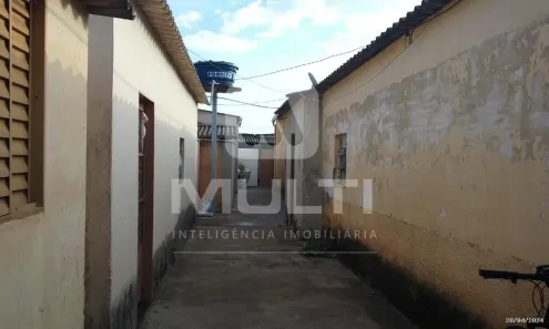 Casa com 3 Quartos à venda, 520m² no Presidente Roosevelt, Uberlândia