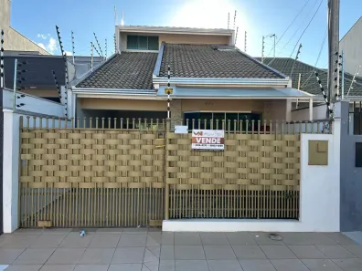 Casa com 3 Quartos à venda, 153m² no Jardim Liberdade, Maringá