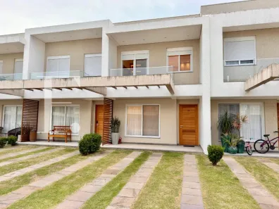 Sobrado com 3 Quartos à venda, 143m² no Capão da Canoa, Capão da Canoa