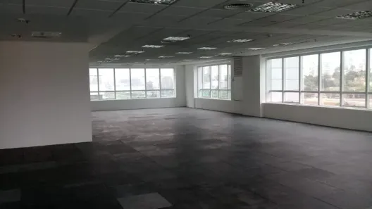 Sala Comercial para alugar, 136m² no Cidade Monções, São Paulo
