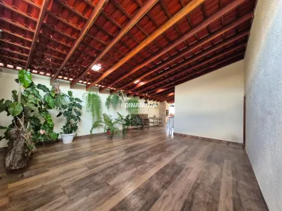 Casa com 3 Quartos à venda, 145m² no Olinda, Uberaba