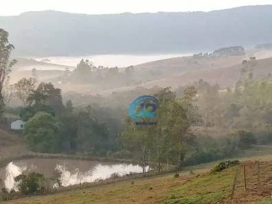 Fazenda/Sítio com 3 Quartos à venda, 200m² no , Caldas