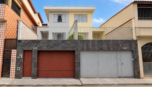 com 3 Quartos para alugar, 220m² no Vila Dalila, São Paulo