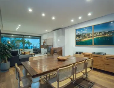 Apartamento com 3 Quartos à venda, 251m² no Vila Nova Conceição, São Paulo