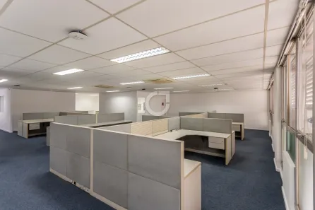 Sala Comercial para alugar, 266m² no Centro, Curitiba