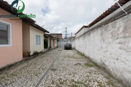 Casa de Condomínio com 2 Quartos à venda, 53m² no Ipitanga, Lauro de Freitas