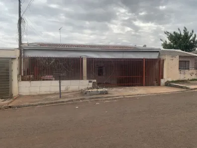 Casa com 4 Quartos à venda, 65m² no Conjunto Farid Libos, Londrina