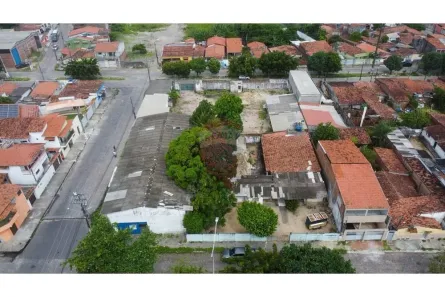 Galpão/Depósito/Armazém com 3 Quartos à venda, 2400m² no Santos Reis, Parnamirim