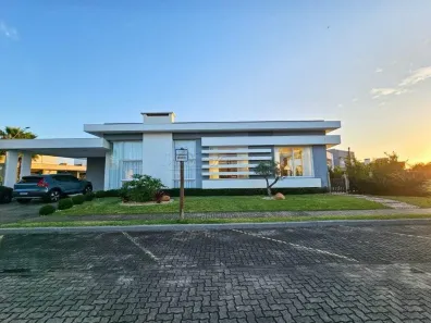 Casa com 4 Quartos à venda, 277m² no XANGRI-LÁ, Xangri-lá