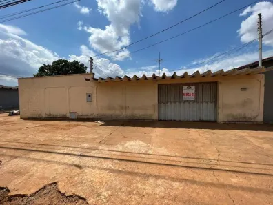 Casa com 3 Quartos para alugar, 350m² no Goiá, Goiânia