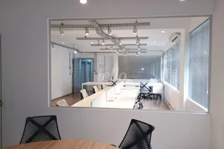Sala Comercial para alugar, 100m² no Itaim Bibi, São Paulo