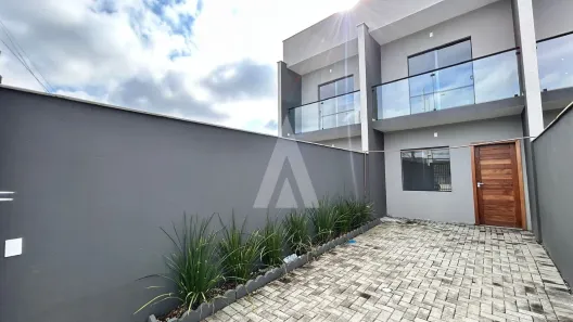 Casa com 2 Quartos para alugar, 85m² no Comasa, Joinville