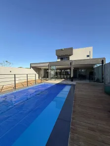 Fazenda/Sítio com 4 Quartos à venda, 393m² no Jardim Samello V, Franca