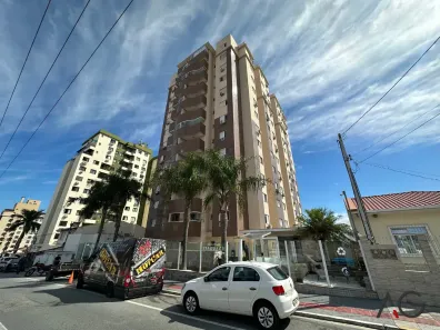 Apartamento com 2 Quartos para alugar, 72m² no Barreiros, São José