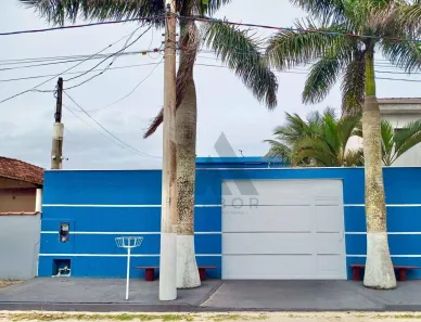 Sobrado com 3 Quartos à venda, 253m² no Balneário Adriana, Ilha Comprida