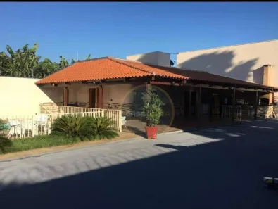 Casa com 3 Quartos à venda, 561m² no Recreio dos Bandeirantes, Uberaba