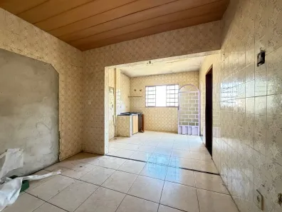 Casa com 5 Quartos à venda, 207m² no Santa Helena (Barreiro), Belo Horizonte