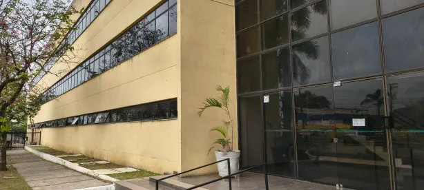 Sala Comercial para alugar, 653m² no Jardim Califórnia, Jacareí