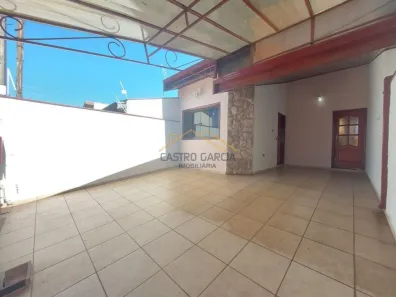 Casa com 3 Quartos para alugar, 104m² no Parque Novo Mundo, Americana