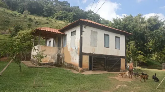 Fazenda/Sítio com 3 Quartos à venda, 200m² no Toledos, Juiz de Fora