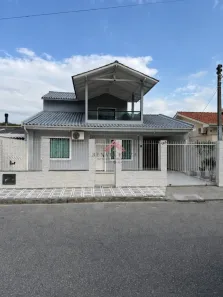 Casa com 4 Quartos à venda, 175m² no São Sebastião, Palhoça