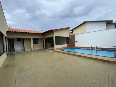 Casa com 3 Quartos à venda, 213m² no Plano Diretor Sul, Palmas