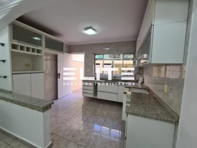 Sobrado com 3 Quartos à venda, 246m² no Jardim Ipanema, Santo André