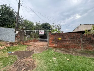 Casa com 2 Quartos para alugar, 60m² no Jardim Universo, Maringá