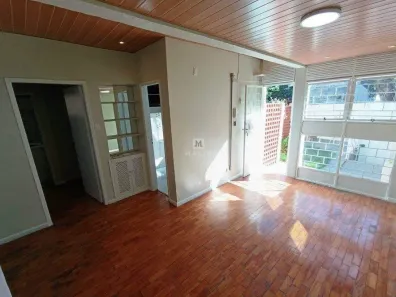 Casa com 2 Quartos para alugar, 99m² no Santo Antônio, Belo Horizonte