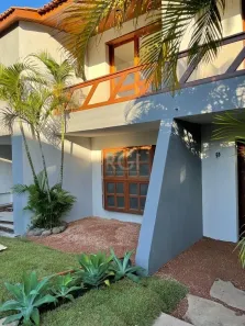 Casa de Condomínio com 3 Quartos à venda, 180m² no Santo Antônio, Porto Alegre