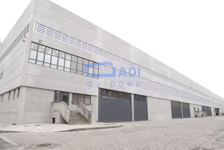 Galpão/Depósito/Armazém para alugar, 2406m² no km 18, Osasco