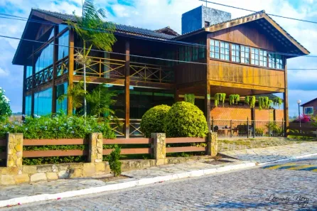 Sobrado com 5 Quartos à venda, 1200m² no Alpes Suiços, Gravatá