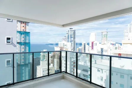Apartamento com 3 Quartos à venda, 133m² no Meia Praia, Itapema