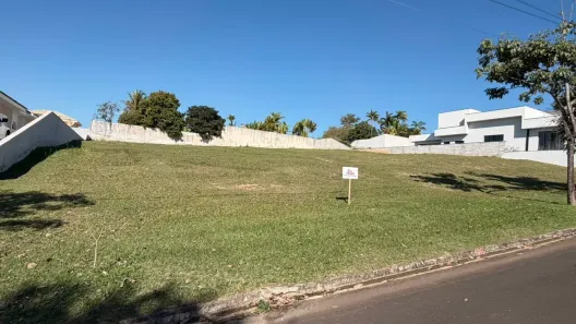 Lote/Terreno à venda, 1000m² no Condomínio Saint Charbel, Araçoiaba da Serra