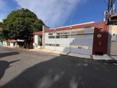 Casa com 3 Quartos à venda, 314m² no Adrianópolis, Manaus