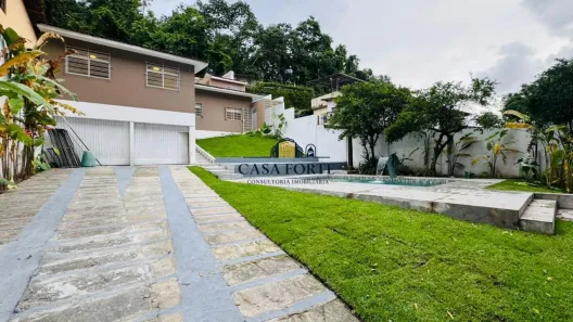 Casa com 4 Quartos à venda, 280m² no Apipucos, Recife