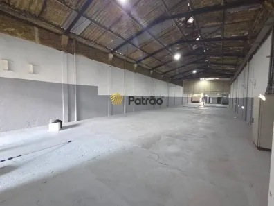 Galpão/Depósito/Armazém à venda, 734m² no Vila Valparaíso, Santo André