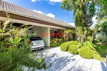 Casa com 3 Quartos à venda, 123m² no São Braz, Curitiba