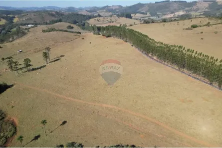 Fazenda/Sítio com 1 Quarto à venda, 3730000m² no Zona Rural, Poços de Caldas