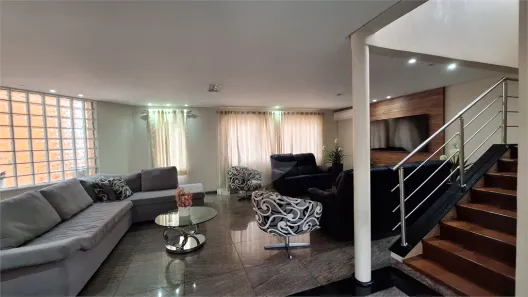 Sobrado com 3 Quartos à venda, 174m² no Parque Vitória, São Paulo