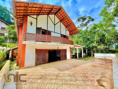 Casa de Condomínio com 4 Quartos à venda, 209m² no Granja Guarani, Teresópolis