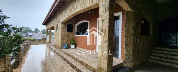Casa de Condomínio com 5 Quartos para alugar, 550m² no Arujá Country Club, Arujá