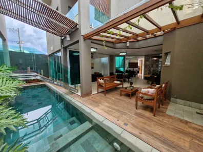 Casa de Condomínio com 4 Quartos à venda, 374m² no Aclimação, Uberlândia