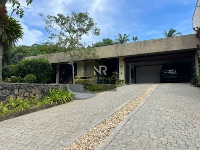 Casa com 5 Quartos à venda, 340m² no Saguaçu, Joinville