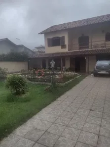 Casa com 3 Quartos à venda, 300m² no Piratininga, Niterói