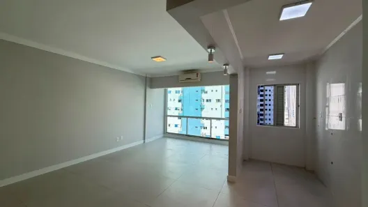 Apartamento com 2 Quartos à venda, 73m² no Centro, Balneário Camboriú